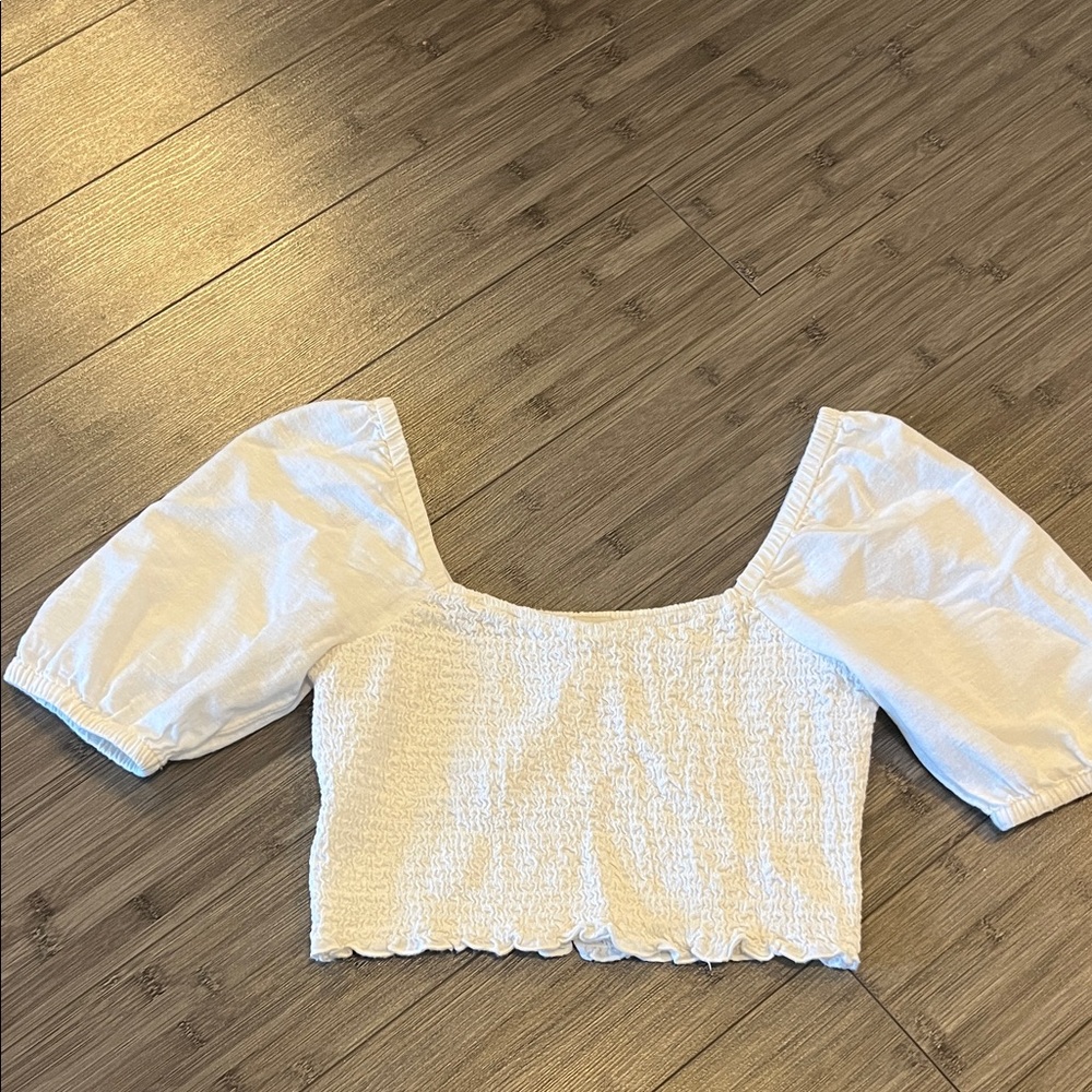 American Eagle White Smocked Puff Sleeve Crop Top